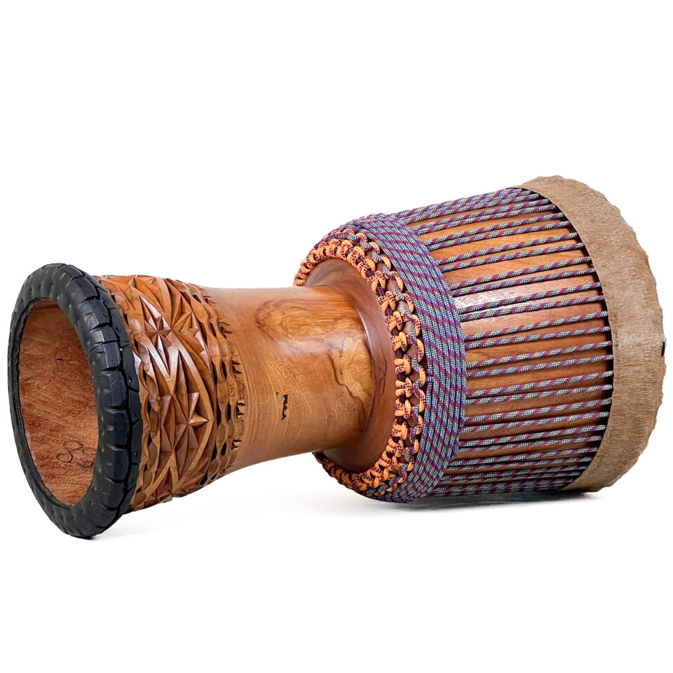 Djembe de madeira dura 13″x25″, 20,4 librasDjembe de madeira dura 13″x25″, 20,4 libras  